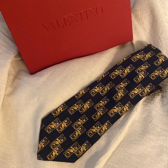 Valentino Ties - Picture 6 of 9